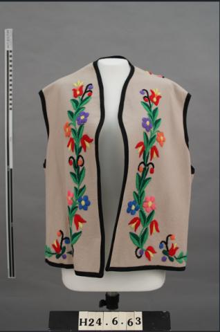 Men's vest that appeared in the fashion show, RAM collection